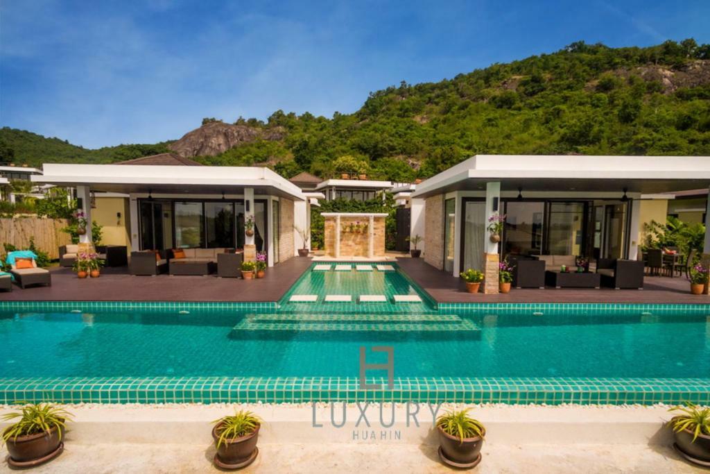 5 Bedroom Amazing Pool Villa In Resort Ts1 HHQ Exterior photo